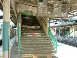 高崎駅階段
